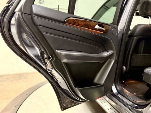 Used 2015 Mercedes-Benz ML 400 4MATIC image 17