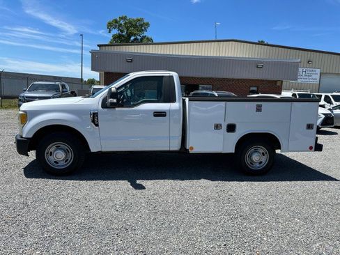 Used 2017 Ford F250 XL w/ Power Equipment Group RWD image 14