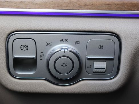 Used 2021 Mercedes-Benz GLE 350 4MATIC image 50