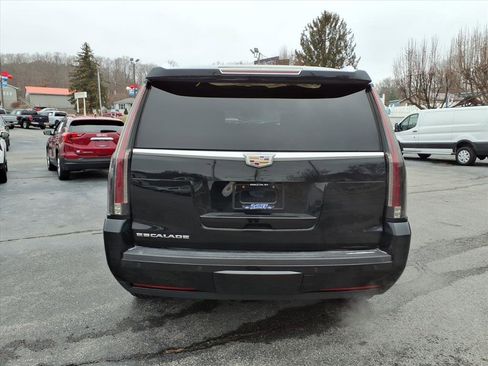Used 2016 Cadillac Escalade Platinum image 16