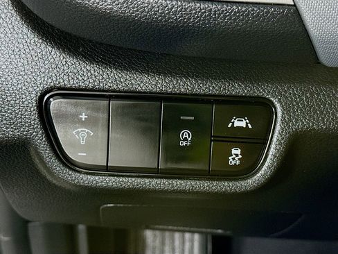 Used 2023 Kia Seltos LX AWD/4WD image 19
