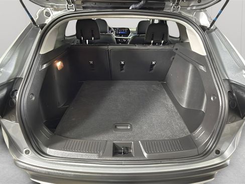 Certified 2024 Chevrolet Trax LT w/ LT Convenience Package image 27