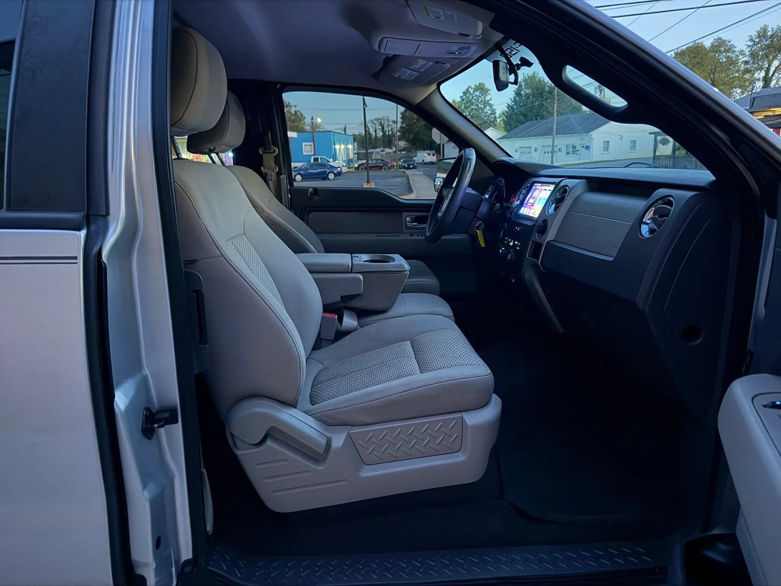 Used 2010 Ford F150 FX4 AWD/4WD image 18