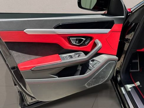 Used 2020 Lamborghini Urus AWD/4WD image 7