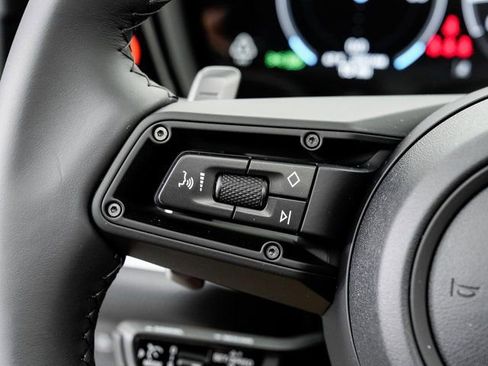 New 2026 Porsche Cayenne image 13