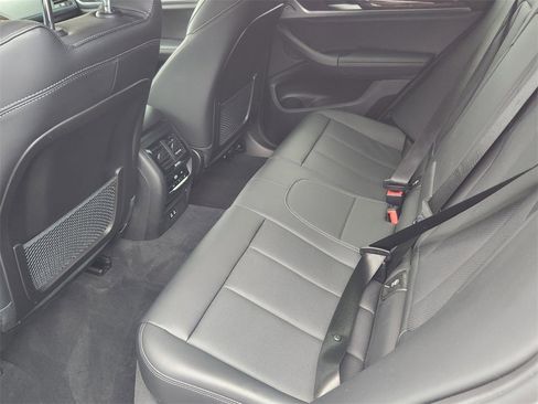 Used 2023 BMW X4 xDrive30i image 32