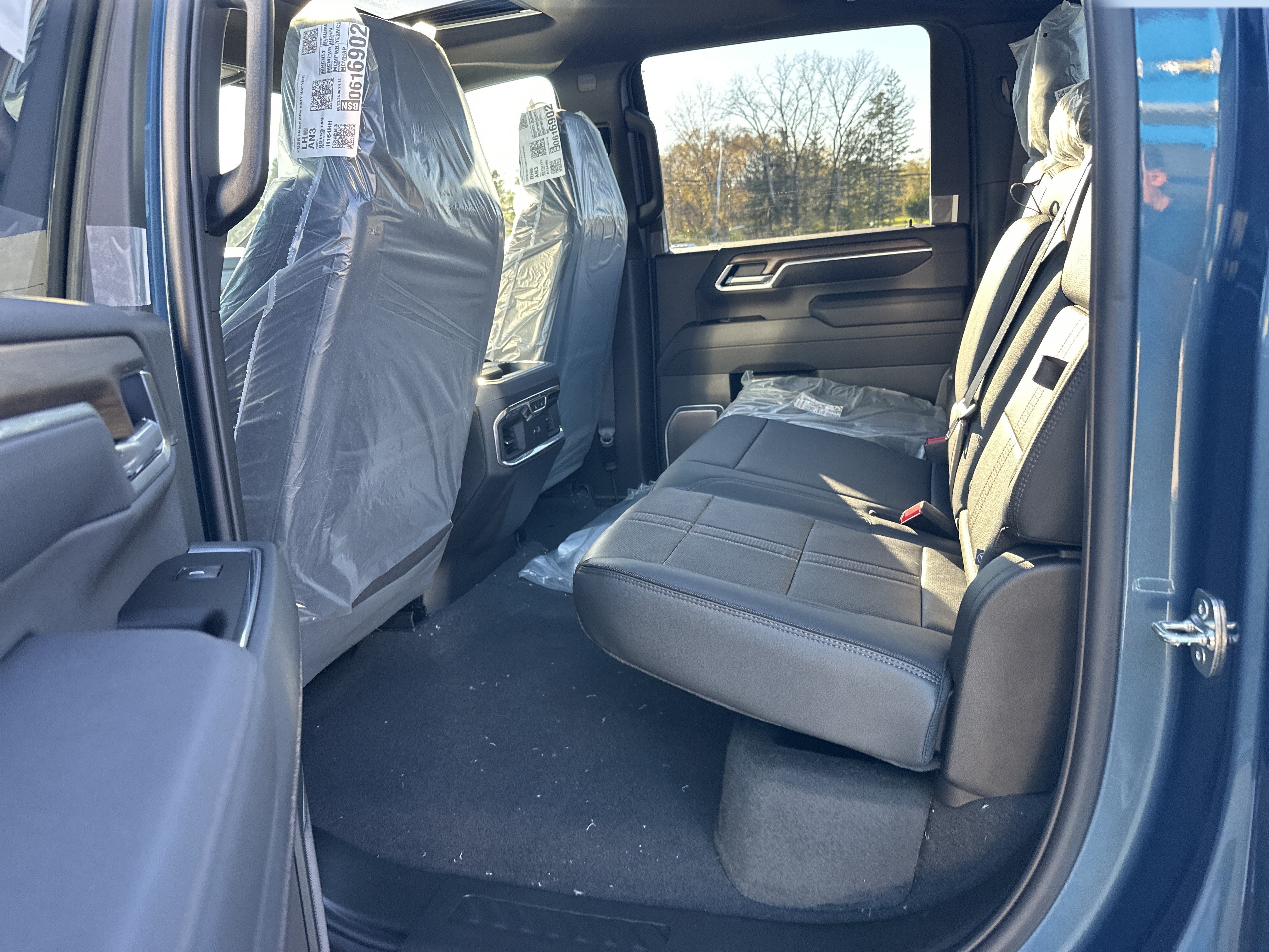 New 2026 Chevrolet Silverado 2500 High Country w/ High Country Premium Package AWD/4WD image 10