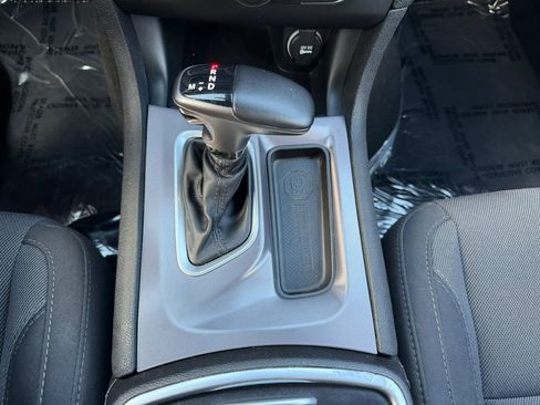Used 2019 Dodge Charger SXT AWD/4WD image 29