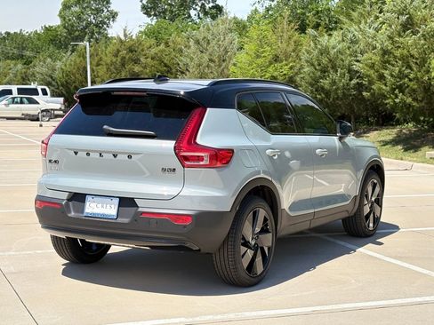 New 2026 Volvo XC40 B5 Ultra w/ Protection Package Premier image 5