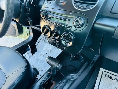 Used 2008 Volkswagen Beetle S image 14