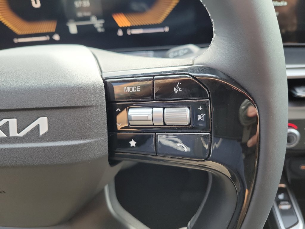 New 2026 Kia Sorento S FWD image 27