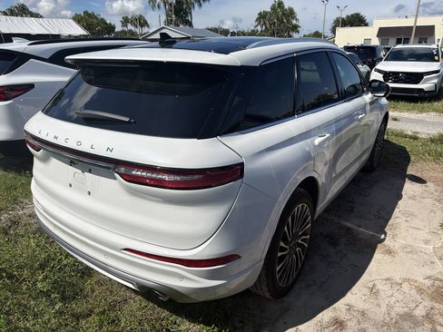 Used 2021 Lincoln Corsair AWD w/ Sport Package image 10