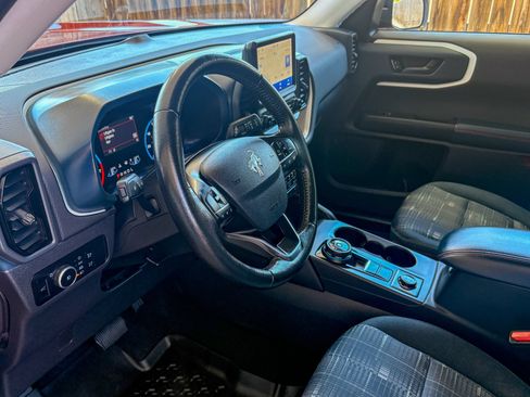 Used 2023 Ford Bronco Sport Heritage w/ Heritage Convenience Package AWD/4WD image 6
