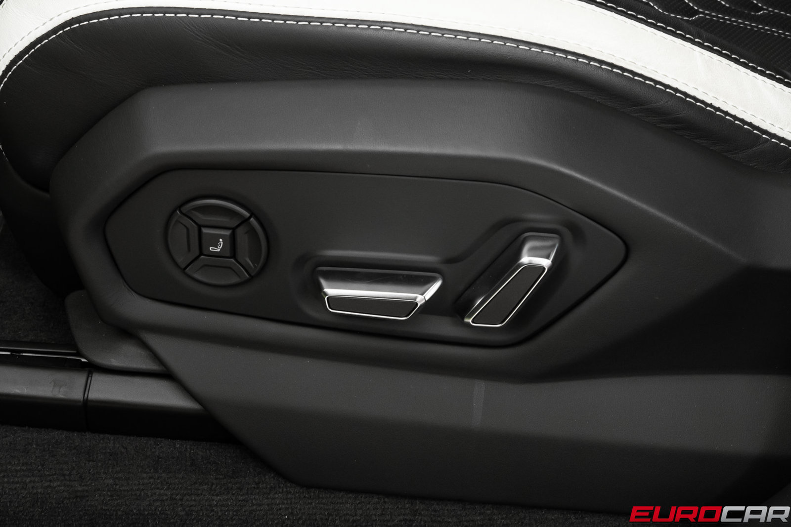 Used 2023 Lamborghini Urus S AWD/4WD image 44