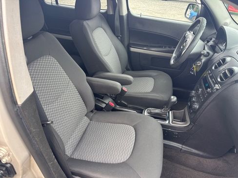 Used 2009 Chevrolet HHR LS FWD image 26