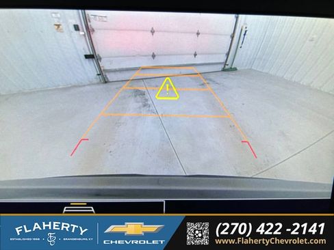 Used 2023 GMC Acadia SLE w/ Driver Convenience Package FWD image 38