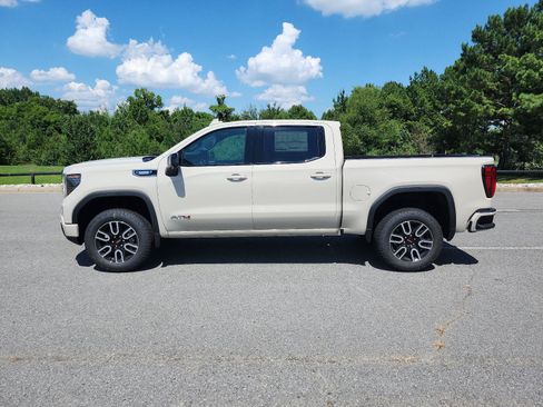 New 2026 GMC Sierra 1500 AT4 w/ AT4 Premium Package AWD/4WD image 2