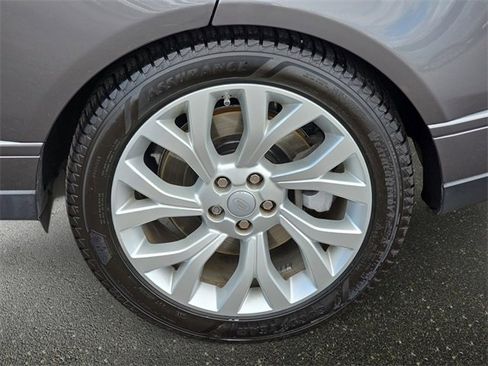 Used 2019 Land Rover Range Rover HSE image 35