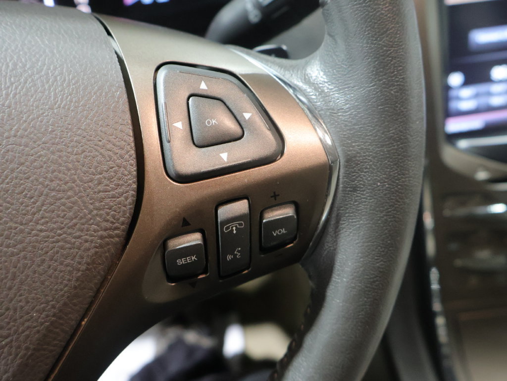 Used 2015 Lincoln MKX AWD w/ Equipment Group 101A image 35