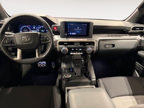 Used 2026 Toyota Tacoma TRD Sport AWD/4WD image 11