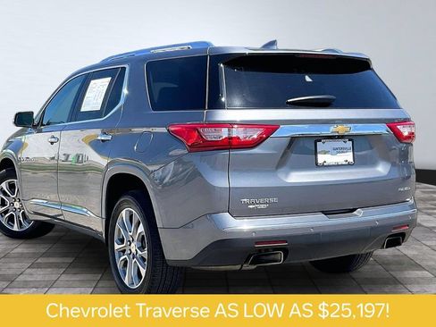 Used 2020 Chevrolet Traverse Premier FWD image 13