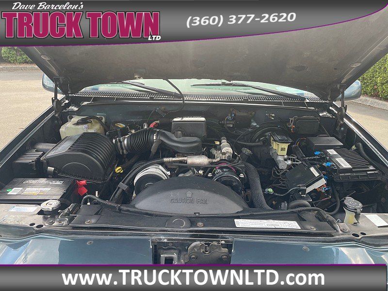 Used 1999 GMC Yukon Denali AWD/4WD image 27