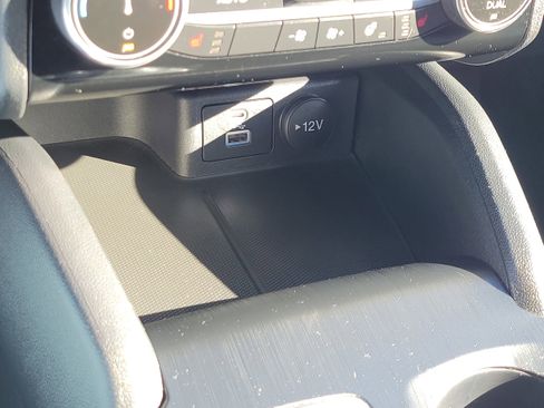 Certified 2022 Ford Escape SE w/ Convenience Package image 31