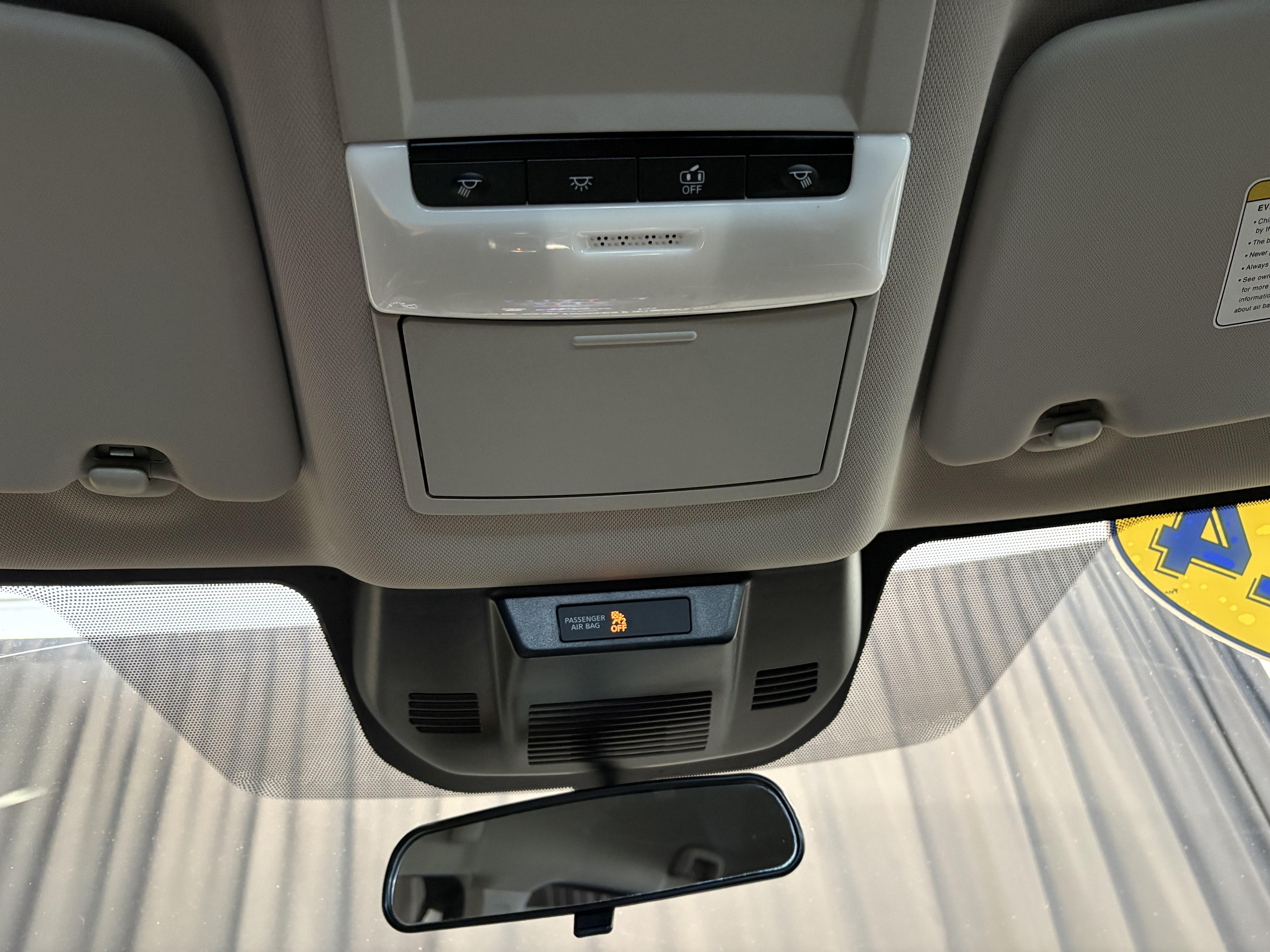 Used 2024 Nissan Rogue S AWD/4WD image 21