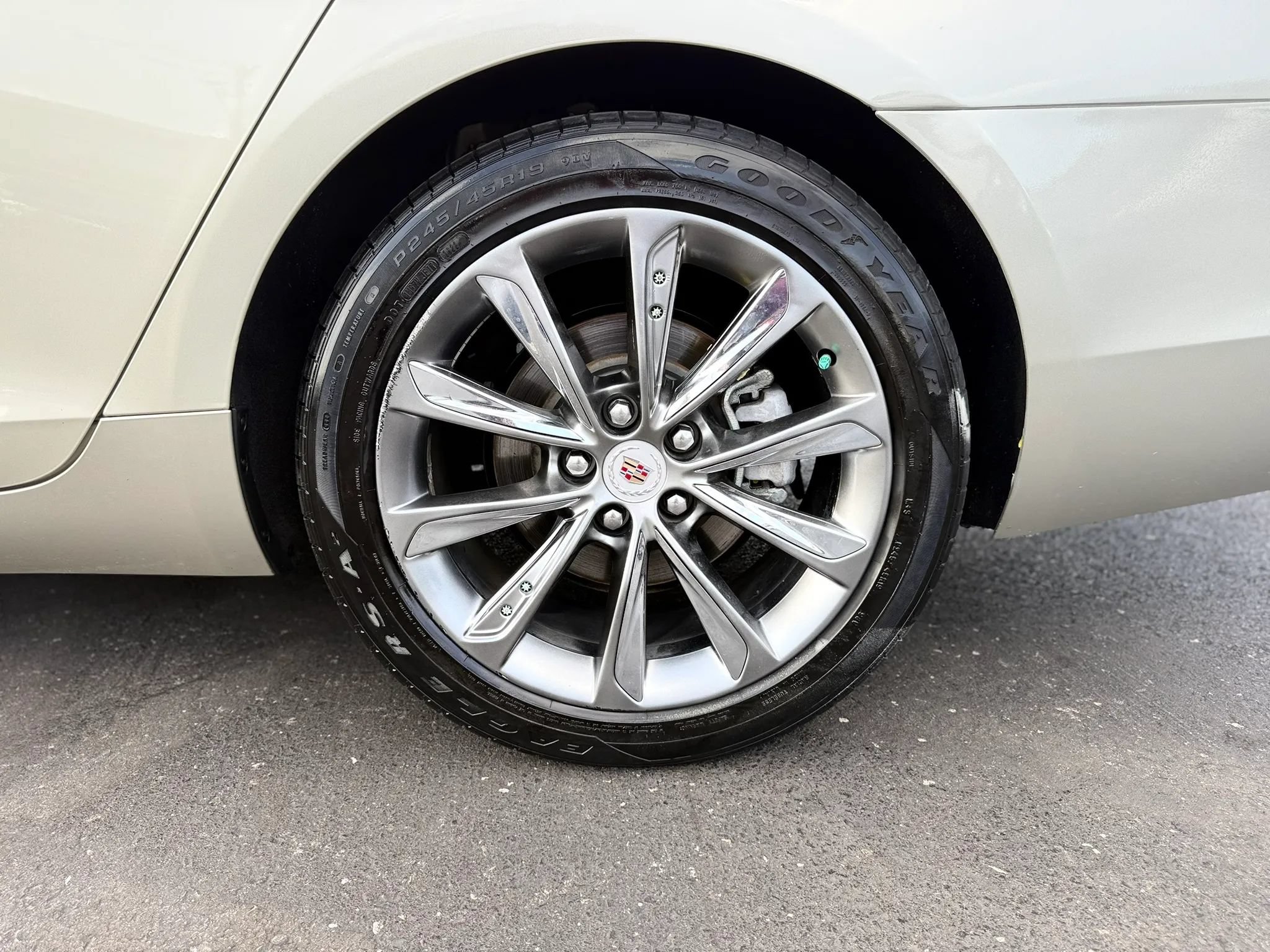Used 2014 Cadillac XTS FWD image 39