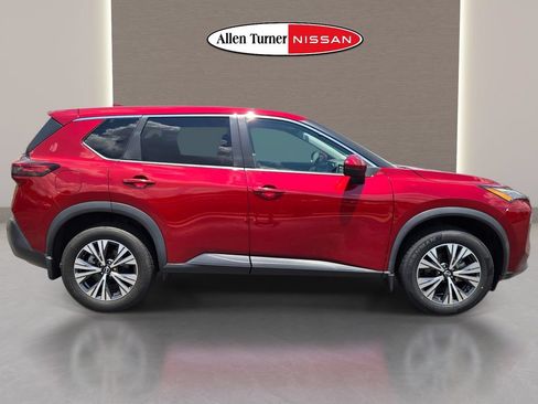 Used 2022 Nissan Rogue SV FWD image 6