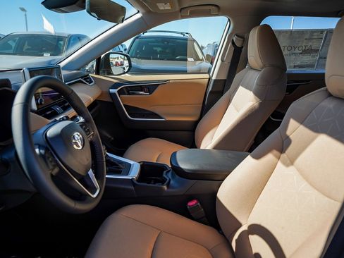 New 2025 Toyota RAV4 XLE image 21