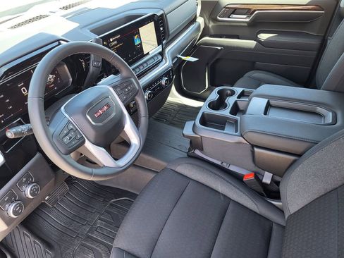 New 2026 GMC Sierra 1500 Elevation AWD/4WD image 8