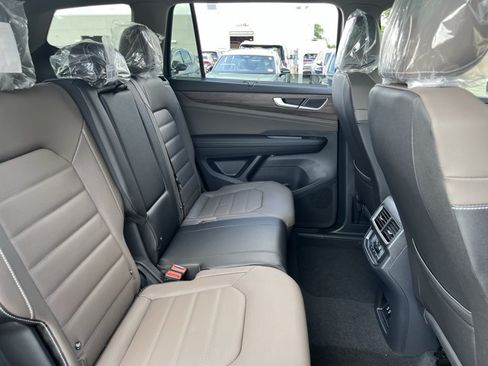 New 2026 Volkswagen Atlas SEL AWD/4WD image 12