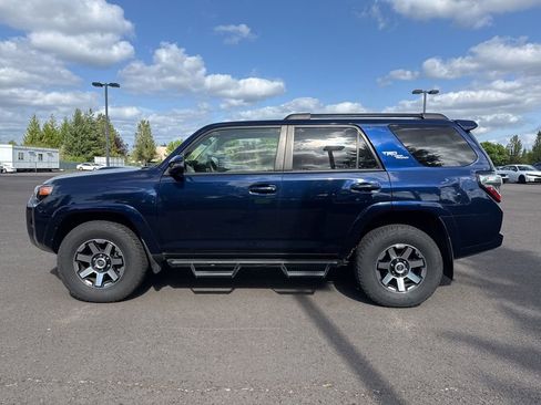 Used 2019 Toyota 4Runner TRD Off-Road Premium AWD/4WD image 4