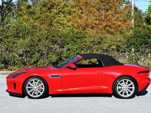 Used 2019 Jaguar F-TYPE Convertible image 28