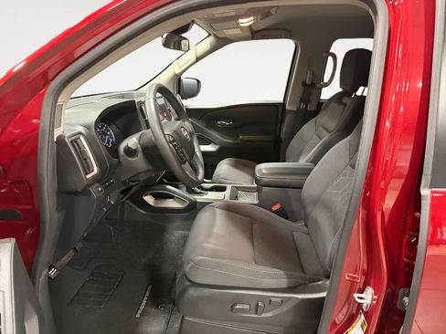 Used 2025 Nissan Frontier SV w/ SV Convenience Package AWD/4WD image 10