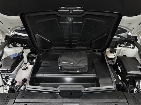 Used 2023 Kia EV6 GT image 27