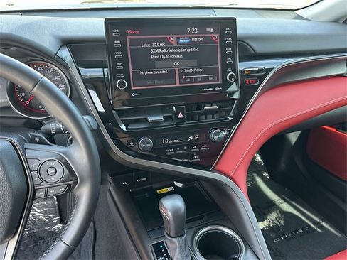 Used 2022 Toyota Camry XSE image 16