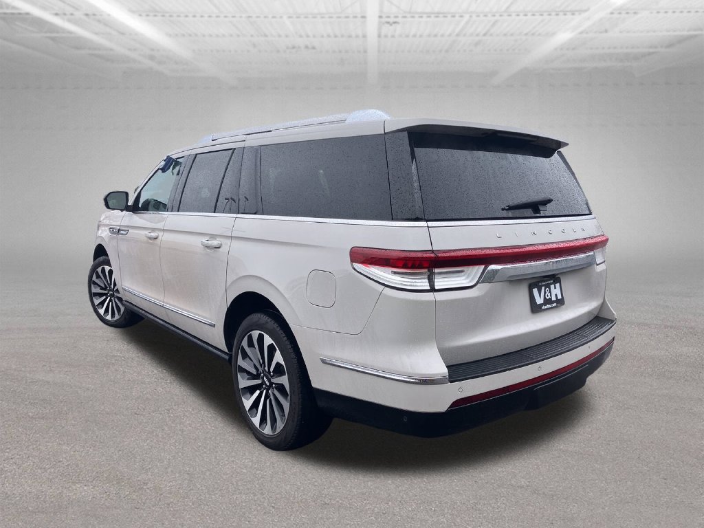 Used 2024 Lincoln Navigator L Reserve w/ Equipment Group 201A AWD/4WD image 29
