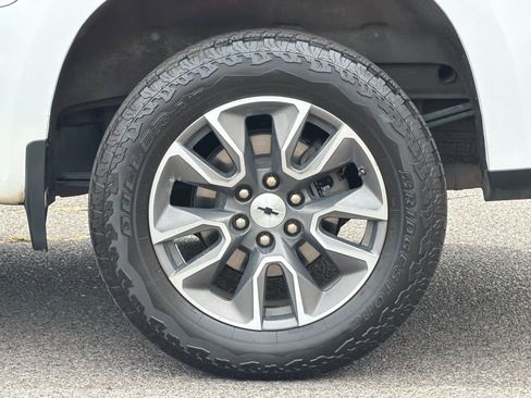 Used 2022 Chevrolet Silverado 1500 RST AWD/4WD image 25