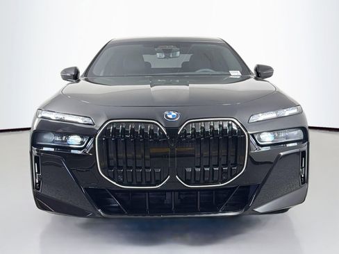 New 2026 BMW i7 xDrive60 image 2