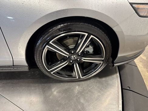 Used 2023 Honda Accord Sport image 13