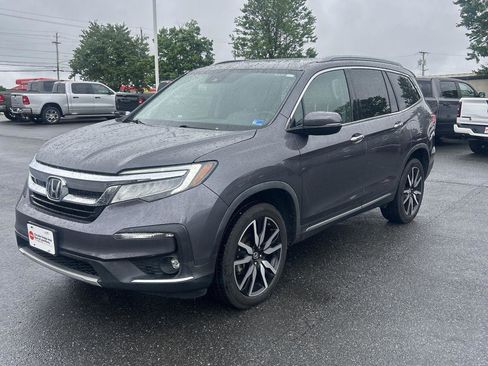 Used 2019 Honda Pilot Touring image 3