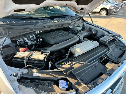 Used 2023 Ford F150 Platinum image 24