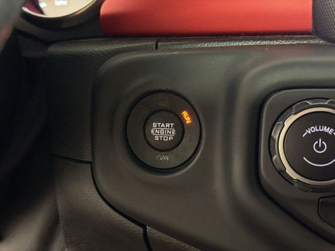 Used 2021 Jeep Wrangler Unlimited Rubicon AWD/4WD image 18