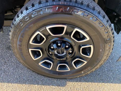 Used 2025 Ford F250 Platinum image 33