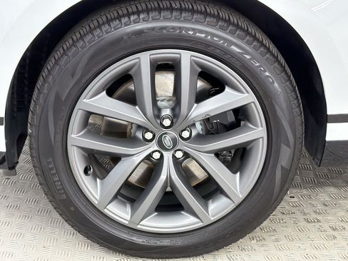 Used 2026 Land Rover Range Rover Velar Dynamic SE AWD/4WD image 11