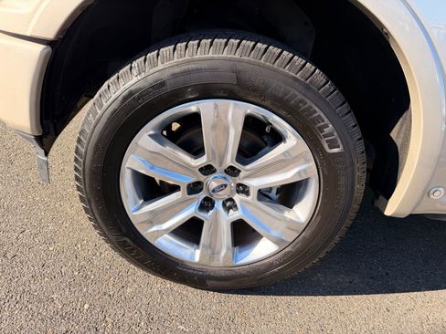Used 2018 Ford F150 Platinum w/ Equipment Group 701A Luxury AWD/4WD image 13