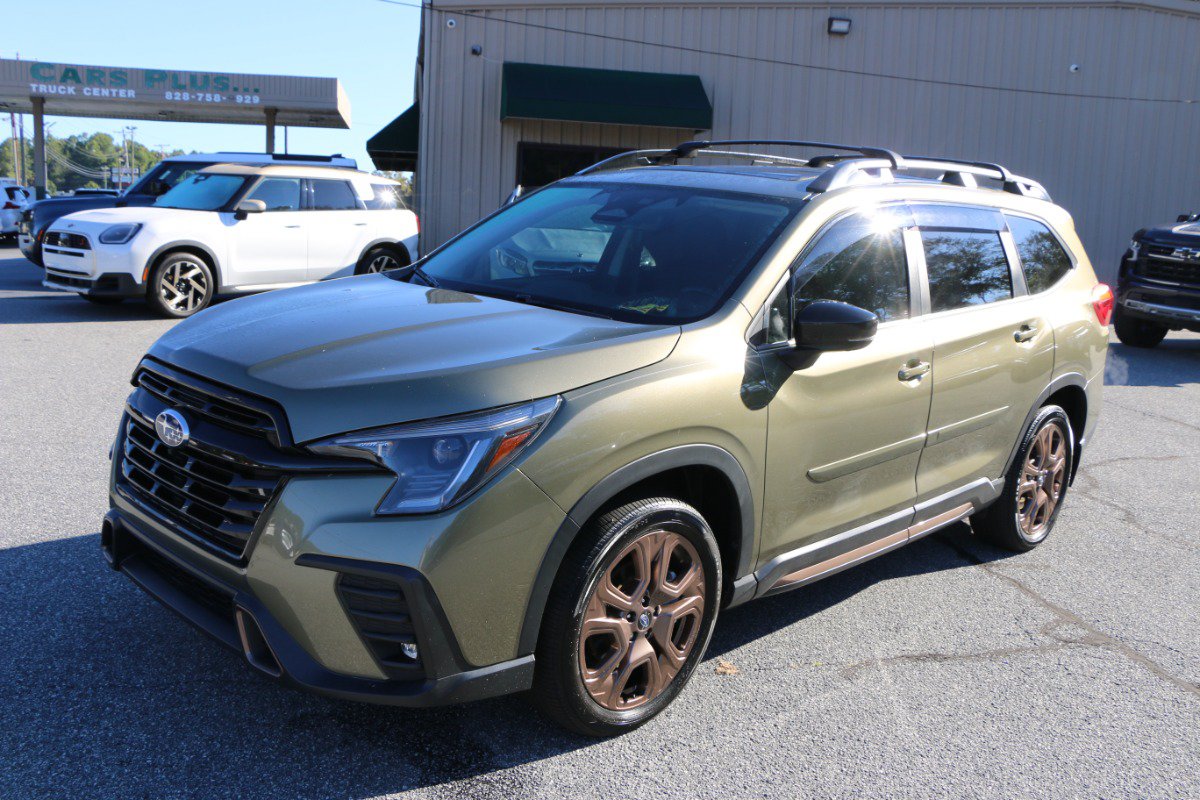 Used 2025 Subaru Ascent Bronze Edition w/ Popular Package #2 AWD/4WD image 1