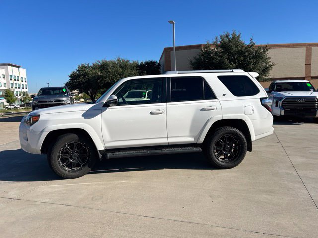 Used 2017 Toyota 4Runner SR5 Premium RWD image 7